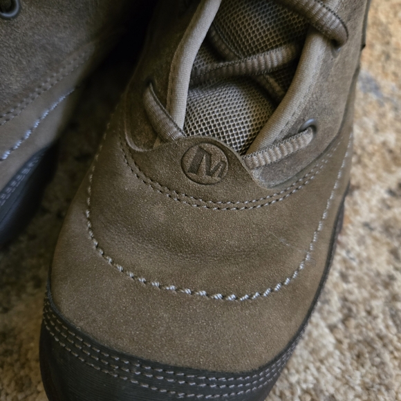 Merrell 'Boulder' Cycletread Leather Hiking Boots - Picture 6 of 10